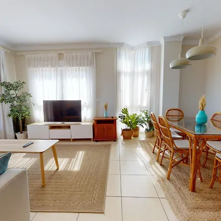 Apartment Vera Deep Purple By On Travel