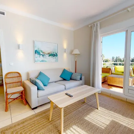Apartment Vera Deep Purple By On Travel Oliva